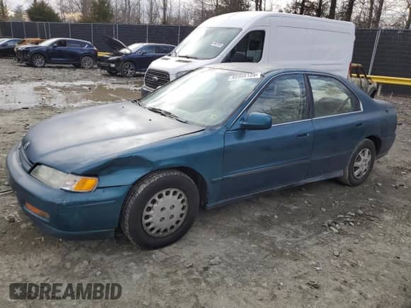 1994 Honda Accord with VIN 1HGCD5646RA119110, listed as a Copart auction lot 45968135 with 139,833 mi miles and Salvage title. Bid and sale history available at DreamBid. Image 1.