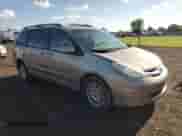 2010 Toyota Sienna XLE с VIN 5TDDK4CC0AS032776, выставлен на аукционе Copart как лот 70566325 с пробегом 174 831 миль миль и Чистый • Clean title. История ставок и продаж доступна на DreamBid. Изображение 4.