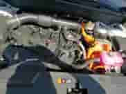 2025 Hyundai Santa Fe SEL z VIN 5NMP2DG10SH048681, wystawiony jako Copart lot #67217575 z przebiegiem 9 880 mil mil oraz Czysty tytuł • Clean title. Historia ofert i sprzedaży dostępna na DreamBid. Obrazek 14.