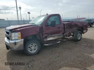 2008 Chevrolet Silverado 2500HD Work Truck z VIN 1GCHK24K98E187693, wystawiony jako Copart lot #61206495 z przebiegiem Nie podano mil oraz Szkoda całkowita • Salvage title. Historia ofert i sprzedaży dostępna na DreamBid. Obrazek 1.