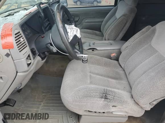 1998 Chevrolet Tahoe с VIN 3GNEK18R0WG147603, выставлен на аукционе Copart как лот 51483845 с пробегом 187 582 миль миль и Списание • Salvage title. История ставок и продаж доступна на DreamBid. Изображение 7.