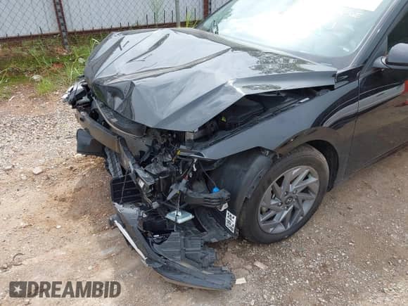 2024 Hyundai Elantra SEL с VIN KMHLM4DG6RU810475, выставлен на аукционе IAAI как лот 43134051 с пробегом 15 444 миль миль и . История ставок и продаж доступна на DreamBid. Изображение 6.