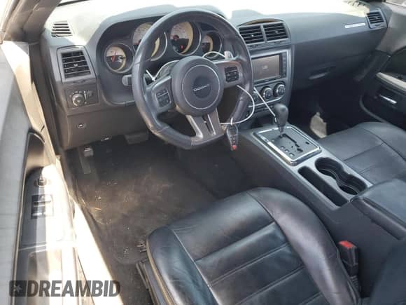 2014 Dodge Challenger R/T Plus with VIN 2C3CDYBT1EH294121, listed as a Copart auction lot 60687575 with 121,607 mi miles and Salvage title. Bid and sale history available at DreamBid. Image 8.
