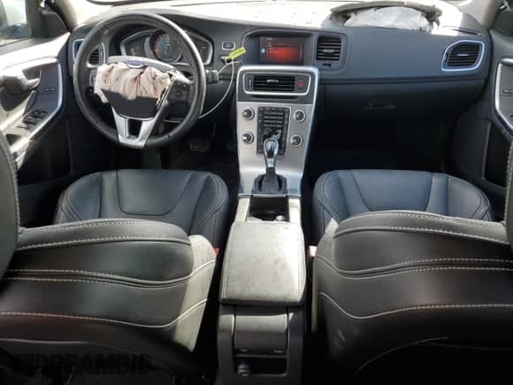 2018 Volvo S60 Dynamic с VIN YV140MTL0J2462234, выставлен на аукционе Copart как лот 48199435 с пробегом 55 571 миль миль и Списание • Salvage title. История ставок и продаж доступна на DreamBid. Изображение 8.
