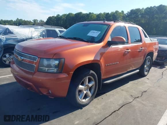 2007 Chevrolet Avalanche 3LT с VIN 3GNFK12307G180336, выставлен на аукционе IAAI как лот 43201757 с пробегом 186 538 миль миль и . История ставок и продаж доступна на DreamBid. Изображение 17.