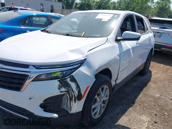 2022 Chevrolet Equinox LT с VIN 3GNAXTEV3NL175947, выставлен на аукционе IAAI как лот 42804190 с пробегом 63 901 миль миль и . История ставок и продаж доступна на DreamBid. Изображение 6.
