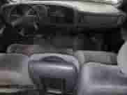 2006 GMC Sierra 1500 SLE1 z VIN 2GTEK19B961301924, wystawiony jako Copart lot #68441915 z przebiegiem 212 314 mil mil oraz Czysty tytuł • Clean title. Historia ofert i sprzedaży dostępna na DreamBid. Obrazek 8.