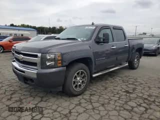 2010 Chevrolet Silverado 1500 LT z VIN 3GCRKSE36AG271786, wystawiony jako Copart lot #81811715 z przebiegiem 124 584 mil mil oraz Czysty tytuł • Clean title. Historia ofert i sprzedaży dostępna na DreamBid. Obrazek 1.