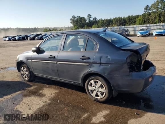 2009 Hyundai Accent Auto GLS с VIN KMHCM46C09U289277, выставлен на аукционе Copart как лот 80313355 с пробегом 131 924 миль миль и Списание • Salvage title. История ставок и продаж доступна на DreamBid. Изображение 2.