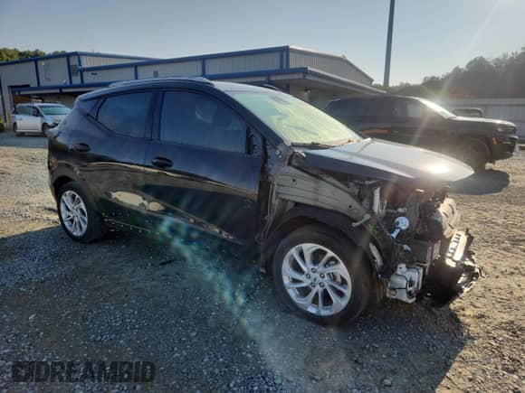 2022 Chevrolet Bolt EUV LT z VIN 1G1FY6S09N4132606, wystawiony jako Copart lot #71264775 z przebiegiem 27 274 mil mil oraz Szkoda całkowita • Salvage title. Historia ofert i sprzedaży dostępna na DreamBid. Obrazek 4.