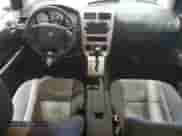 2008 Dodge Caliber SXT z VIN 1B3HB48B28D747485, wystawiony jako Copart lot #61146155 z przebiegiem 114 408 mil mil oraz Czysty tytuł • Clean title. Historia ofert i sprzedaży dostępna na DreamBid. Obrazek 8.