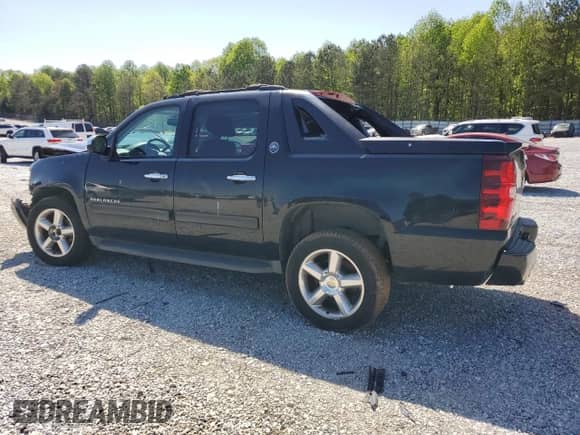 2013 Chevrolet Avalanche LT с VIN 3GNMCFE01DG177802, выставлен на аукционе Copart как лот 52987555 с пробегом 231 777 миль миль и Списание • Salvage title. История ставок и продаж доступна на DreamBid. Изображение 2.