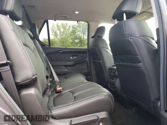 2025 Honda Pilot EX-L с VIN 5FNYG1H45SB124703, выставлен на аукционе Copart как лот 70714305 с пробегом 4 797 миль миль и Списание • Salvage title. История ставок и продаж доступна на DreamBid. Изображение 11.