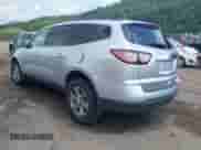 2017 Chevrolet Traverse LT z VIN 1GNKVGKD8HJ245905, wystawiony jako IAAI lot #42835404 z przebiegiem 104 039 mil mil oraz . Historia ofert i sprzedaży dostępna na DreamBid. Obrazek 3.