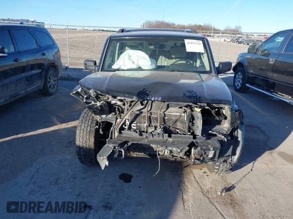 2007 Jeep Commander Limited с VIN 1J8HG58P57C621538, выставлен на аукционе IAAI как лот 41433752 с пробегом 180 844 миль миль и . История ставок и продаж доступна на DreamBid. Изображение 6.