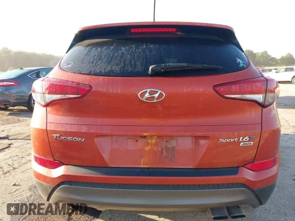 2016 Hyundai Tucson Sport с VIN KM8J3CA27GU124990, выставлен на аукционе IAAI как лот 43304017 с пробегом 155 612 миль миль и . История ставок и продаж доступна на DreamBid. Изображение 17.