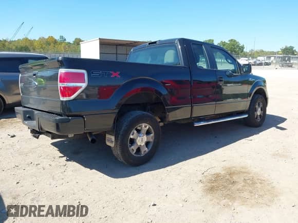 2010 Ford F-150 XL z VIN 1FTEX1E84AFD28770, wystawiony jako IAAI lot #43320606 z przebiegiem 109 728 mil mil oraz . Historia ofert i sprzedaży dostępna na DreamBid. Obrazek 4.