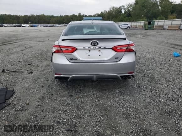 2019 Toyota Camry LE с VIN 4T1B11HK2KU186519, выставлен на аукционе Copart как лот 84010595 с пробегом 86 656 миль миль и Списание • Salvage title. История ставок и продаж доступна на DreamBid. Изображение 6.