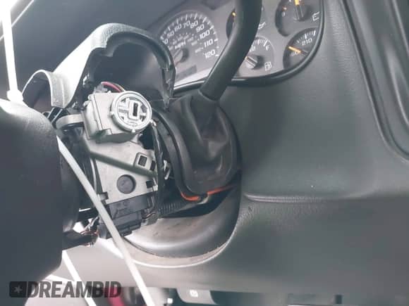 2004 GMC Sierra 1500 SLE with VIN 2GTEC19T441288485, listed as a IAAI auction lot 42675664 with 185,310 mi miles and . Bid and sale history available at DreamBid. Image 6.