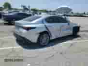 2022 Lexus IS 300 z VIN JTHDA1D27N5120810, wystawiony jako Copart lot #62017045 z przebiegiem 25 820 mil mil oraz Szkoda całkowita • Salvage title. Historia ofert i sprzedaży dostępna na DreamBid. Obrazek 3.