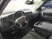 2013 Chevrolet Silverado 1500 LT z VIN 1GCRKSE74DZ311211, wystawiony jako Copart lot #82740825 z przebiegiem 258 775 mil mil oraz Czysty tytuł • Clean title. Historia ofert i sprzedaży dostępna na DreamBid. Obrazek 8.