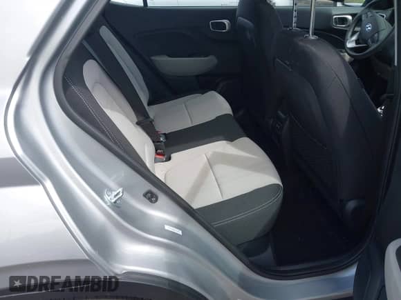 2025 Hyundai Venue SEL с VIN KMHRC8A38SU376877, выставлен на аукционе IAAI как лот 43363036 с пробегом 1 844 миль миль и . История ставок и продаж доступна на DreamBid. Изображение 8.
