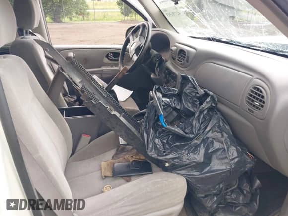 2006 Chevrolet TrailBlazer LT с VIN 1GNDT13S662345405, выставлен на аукционе IAAI как лот 42793393 с пробегом 131 093 миль миль и . История ставок и продаж доступна на DreamBid. Изображение 5.
