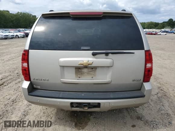 2007 Chevrolet Tahoe LTZ с VIN 1GNFK13087R217248, выставлен на аукционе Copart как лот 70634545 с пробегом 213 906 миль миль и Списание • Salvage title. История ставок и продаж доступна на DreamBid. Изображение 6.