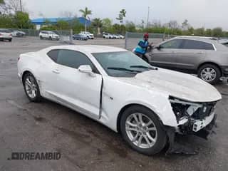 2021 Chevrolet Camaro 1LT с VIN 1G1FB1RX4M0142120, выставлен на аукционе IAAI как лот 41394658 с пробегом 25 477 миль миль и . История ставок и продаж доступна на DreamBid. Изображение 1.