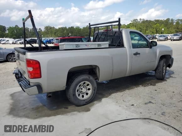 2009 Chevrolet Silverado 1500 Work Truck with VIN 1GCEC14C09Z207472, listed as a Copart auction lot 52365065 with 179,189 mi miles and Salvage title. Bid and sale history available at DreamBid. Image 3.