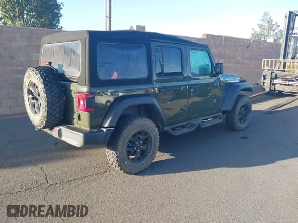2023 Jeep Wrangler Willys Sport z VIN 1C4HJXDM0PW515898, wystawiony jako IAAI lot #41419267 z przebiegiem 10 964 mil mil oraz . Historia ofert i sprzedaży dostępna na DreamBid. Obrazek 4.