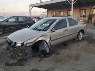 2001 Volvo S60 с VIN YV1RS58D012044344, выставлен на аукционе Copart как лот 89410625 с пробегом 144 662 миль миль и Списание • Salvage title. История ставок и продаж доступна на DreamBid. Изображение 1.