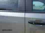 2024 Chevrolet Silverado 1500 LT Trail Boss z VIN 3GCUDFED3RG430280, wystawiony jako IAAI lot #42136924 z przebiegiem 2 261 mil mil oraz . Historia ofert i sprzedaży dostępna na DreamBid. Obrazek 19.