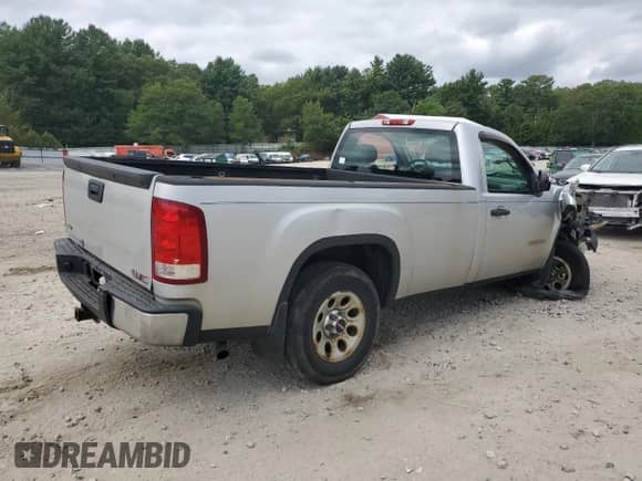 2011 GMC Sierra 1500 Work Truck z VIN 1GTN2TEA3BZ172539, wystawiony jako Copart lot #68126505 z przebiegiem 83 942 mil mil oraz Czysty tytuł • Clean title. Historia ofert i sprzedaży dostępna na DreamBid. Obrazek 3.