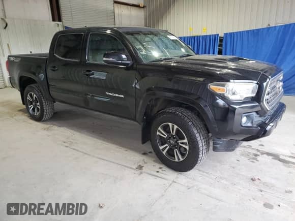 2017 Toyota Tacoma SR5 with VIN 5TFCZ5AN1HX052069, listed as a Copart auction lot 85709515 with 165,409 mi miles and Clean title. Bid and sale history available at DreamBid. Image 4.