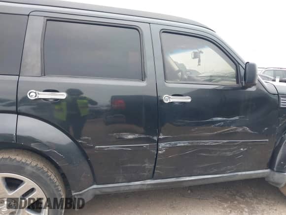 2010 Dodge Nitro SXT с VIN 1D4PT5GK4AW107449, выставлен на аукционе IAAI как лот 41306772 с пробегом 174 433 миль миль и . История ставок и продаж доступна на DreamBid. Изображение 12.