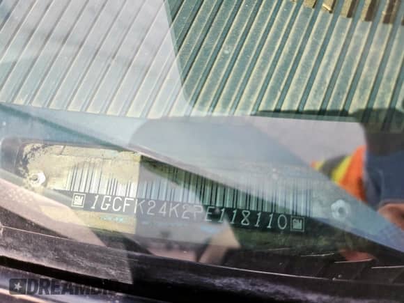 1993 Chevrolet Silverado 2500 with VIN 1GCFK24K2PE118110, listed as a Copart auction lot 59152885 with 259,437 mi miles and Clean title. Bid and sale history available at DreamBid. Image 12.