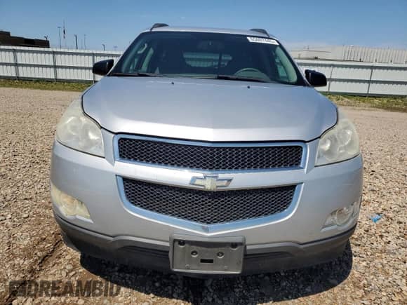 2010 Chevrolet Traverse LS z VIN 1GNLVEED2AS156268, wystawiony jako Copart lot #65607445 z przebiegiem Nie podano mil oraz Czysty tytuł • Clean title. Historia ofert i sprzedaży dostępna na DreamBid. Obrazek 5.