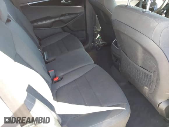 2019 Kia Sorento S with VIN 5XYPGDA58KG572314, listed as a IAAI auction lot 43425458 with 128,901 mi miles and . Bid and sale history available at DreamBid. Image 8.