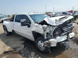 2023 Chevrolet Silverado 3500HD High Country с VIN 1GC4YVEY5PF109695, выставлен на аукционе Copart как лот 69135914 с пробегом 43 132 миль миль и Списание • Salvage title. История ставок и продаж доступна на DreamBid. Изображение 4.