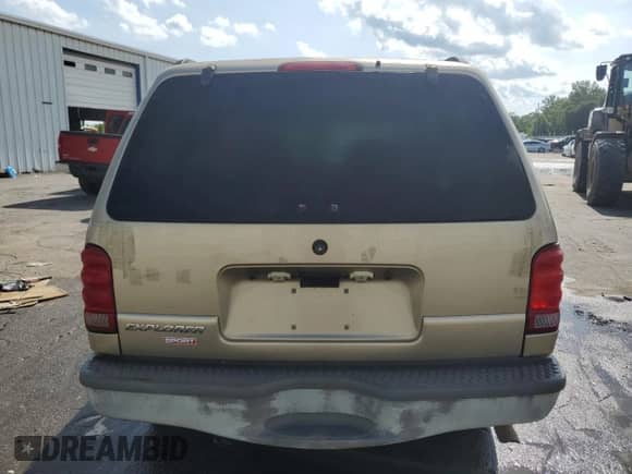 2002 Ford Explorer with VIN 1FMCU60E02UC67663, listed as a Copart auction lot 61784565 with 129,554 mi miles and Salvage title. Bid and sale history available at DreamBid. Image 6.