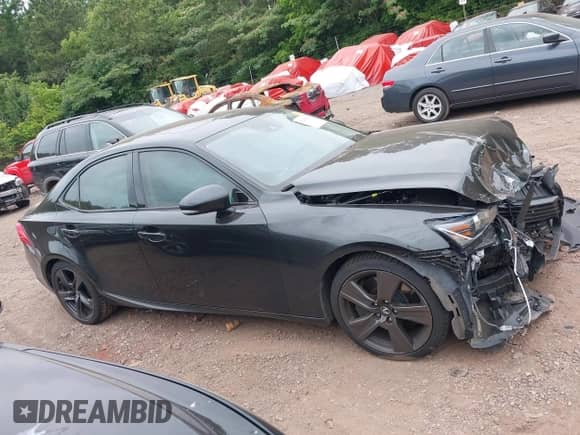 2019 Lexus IS 300 z VIN JTHC81D22K5035506, wystawiony jako IAAI lot #42436349 z przebiegiem 56 254 mil mil oraz . Historia ofert i sprzedaży dostępna na DreamBid. Obrazek 13.