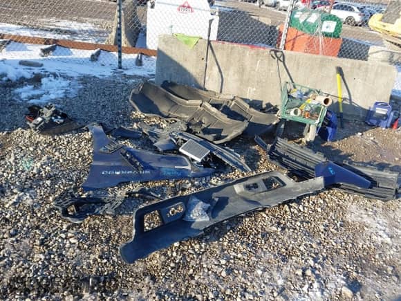 2019 Chevrolet Silverado 1500 Custom с VIN 1GCRYBEH4KZ345976, выставлен на аукционе IAAI как лот 41622043 с пробегом 102 321 миль миль и . История ставок и продаж доступна на DreamBid. Изображение 11.