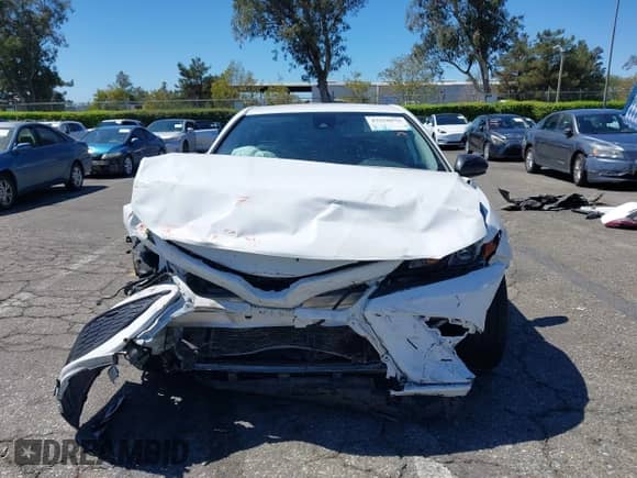 2021 Toyota Camry SE Nightshade z VIN 4T1G11AK8MU433769, wystawiony jako IAAI lot #43150076 z przebiegiem 92 123 mil mil oraz . Historia ofert i sprzedaży dostępna na DreamBid. Obrazek 13.