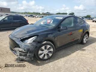 2020 Tesla Model Y Long Range с VIN 5YJYGDEE0LF039350, выставлен на аукционе Copart как лот 68273435 с пробегом 53 968 миль миль и Списание • Salvage title. История ставок и продаж доступна на DreamBid. Изображение 1.