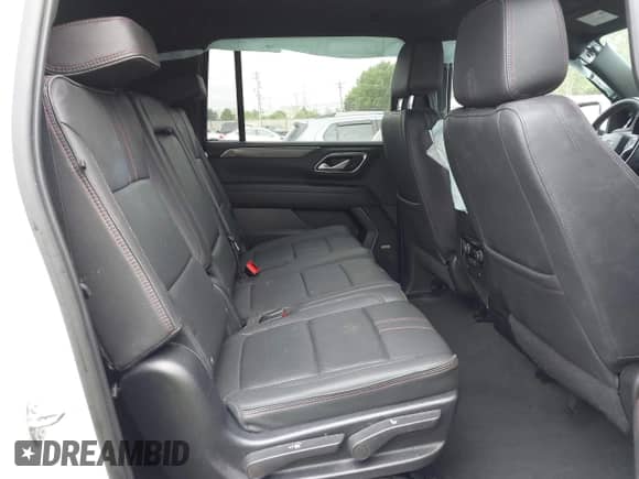 2022 Chevrolet Suburban RST с VIN 1GNSKEKT2NR320986, выставлен на аукционе IAAI как лот 42365148 с пробегом 59 159 миль миль и . История ставок и продаж доступна на DreamBid. Изображение 8.