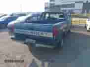 1992 Chevrolet Silverado 1500 z VIN 2GCEC19K2N1202826, wystawiony jako IAAI lot #43524013 z przebiegiem 229 129 mil mil oraz . Historia ofert i sprzedaży dostępna na DreamBid. Obrazek 4.