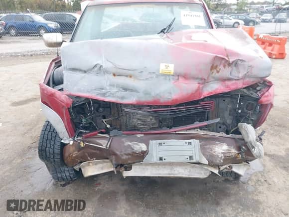 1990 GMC Sierra 1500 с VIN 1GTDK14K9LZ556790, выставлен на аукционе IAAI как лот 41941881 с пробегом 185 448 миль миль и . История ставок и продаж доступна на DreamBid. Изображение 6.