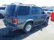 2000 Ford Explorer Sport z VIN 1FMYU60E5YUA62788, wystawiony jako IAAI lot #42017572 z przebiegiem 180 527 mil mil oraz . Historia ofert i sprzedaży dostępna na DreamBid. Obrazek 4.