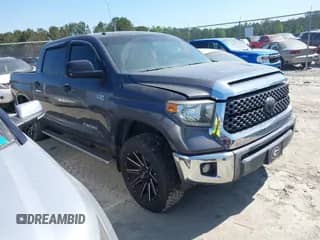 2018 Toyota Tundra SR5 с VIN 5TFDW5F15JX768515, выставлен на аукционе IAAI как лот 42053002 с пробегом 101 932 миль миль и . История ставок и продаж доступна на DreamBid. Изображение 1.